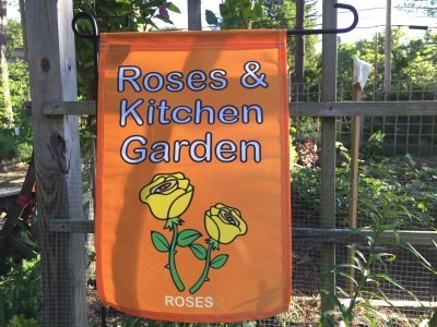 Garden Flag: Roses & Kitchen Garden