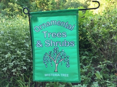 Garden Flag: Ornamental Trees & Shrubs