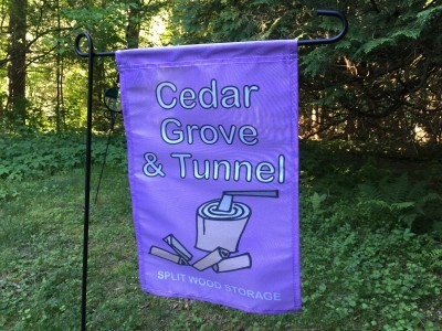 Garden Flag: Cedar Grove & Tunnel