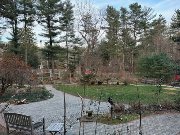 MargFMac Front Garden Loop (0.1 mile)